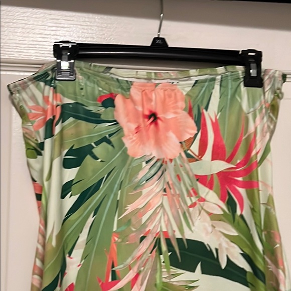 SHEIN Strapless Tropical Floral Print Dress - Picture 6 of 7
